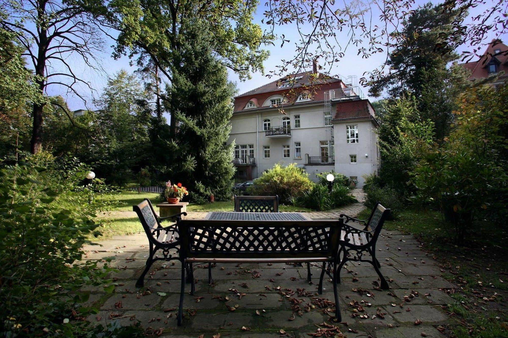 Aparthotel Villa Freisleben Dresden Exterior foto